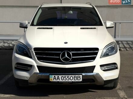 Белый Мерседес М-Класс, объемом двигателя 2.99 л и пробегом 200 тыс. км за 21000 $, фото 1 на Automoto.ua