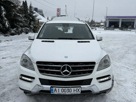 Белый Мерседес М-Класс, объемом двигателя 2.2 л и пробегом 280 тыс. км за 19999 $, фото 1 на Automoto.ua