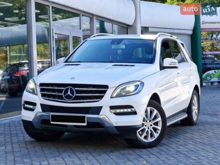 Мерседес М-Клас 2013 у Дніпро (Дніпропетровську) на Automoto.ua Білий Мерседес М-Клас, об'ємом двигуна 2.99 л та пробігом 204 тис. км за 20900 $, фото 1 на Automoto.ua