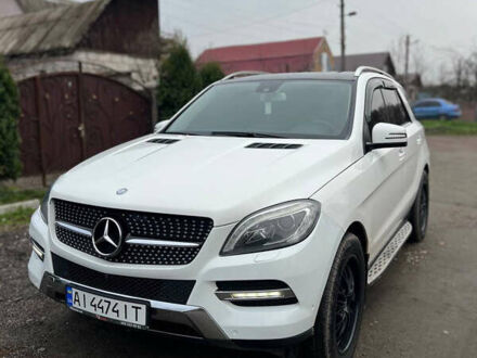 Белый Мерседес М-Класс, объемом двигателя 3.5 л и пробегом 148 тыс. км за 18000 $, фото 1 на Automoto.ua