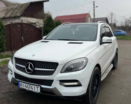 Белый Мерседес М-Класс, объемом двигателя 3.5 л и пробегом 148 тыс. км за 18000 $, фото 1 на Automoto.ua