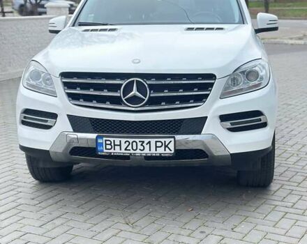 Белый Мерседес М-Класс, объемом двигателя 3.5 л и пробегом 83 тыс. км за 22500 $, фото 1 на Automoto.ua