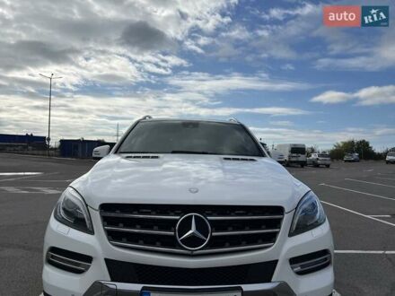 Мерседес М-Клас 2015 у Луцьку на Automoto.ua Білий Мерседес М-Клас, об'ємом двигуна 2.99 л та пробігом 253 тис. км за 22800 $, фото 1 на Automoto.ua