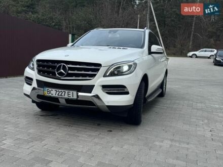 Білий Мерседес М-Клас, об'ємом двигуна 2.14 л та пробігом 193 тис. км за 32000 $, фото 1 на Automoto.ua