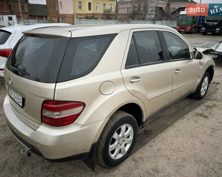 Бежевый Мерседес М-Класс, объемом двигателя 3 л и пробегом 289 тыс. км за 5300 $, фото 17 на Automoto.ua