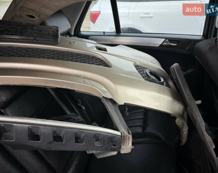 Бежевый Мерседес М-Класс, объемом двигателя 3 л и пробегом 289 тыс. км за 5300 $, фото 32 на Automoto.ua