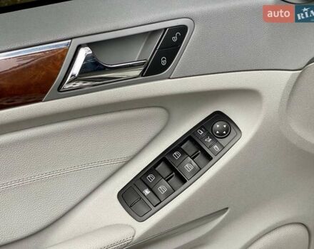 Бежевый Мерседес М-Класс, объемом двигателя 3.5 л и пробегом 167 тыс. км за 11750 $, фото 41 на Automoto.ua