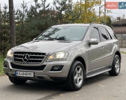 Бежевый Мерседес М-Класс, объемом двигателя 3.5 л и пробегом 167 тыс. км за 11750 $, фото 8 на Automoto.ua