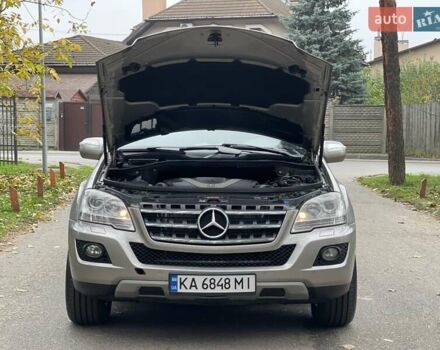 Бежевый Мерседес М-Класс, объемом двигателя 3.5 л и пробегом 167 тыс. км за 11750 $, фото 49 на Automoto.ua