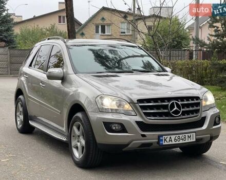 Бежевый Мерседес М-Класс, объемом двигателя 3.5 л и пробегом 167 тыс. км за 11750 $, фото 1 на Automoto.ua