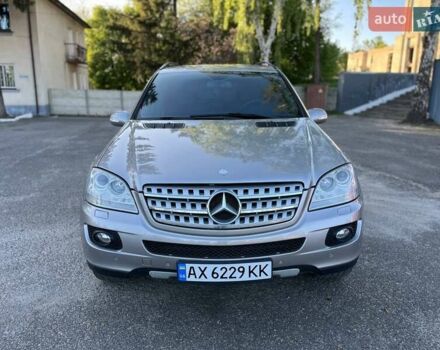 Бежевый Мерседес М-Класс, объемом двигателя 3.5 л и пробегом 235 тыс. км за 10300 $, фото 13 на Automoto.ua