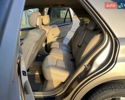 Бежевий Мерседес М-Клас, об'ємом двигуна 3.5 л та пробігом 178 тис. км за 13500 $, фото 13 на Automoto.ua