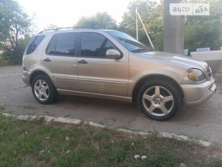 Мерседес М-Клас 2002 у Березовке на Automoto.ua Бежевий Мерседес М-Клас, об'ємом двигуна 3.2 л та пробігом 188 тис. км за 6300 $, фото 1 на Automoto.ua
