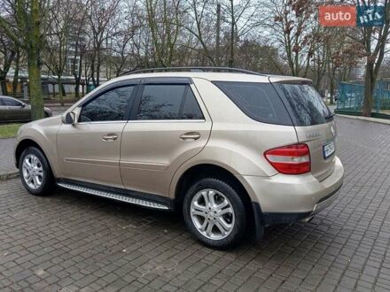 Бежевий Мерседес М-Клас, об'ємом двигуна 2.99 л та пробігом 188 тис. км за 13300 $, фото 1 на Automoto.ua