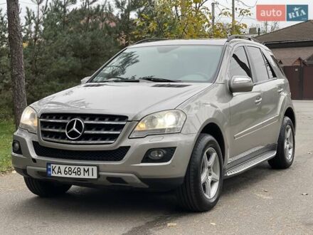 Бежевый Мерседес М-Класс, объемом двигателя 3.5 л и пробегом 167 тыс. км за 11750 $, фото 1 на Automoto.ua