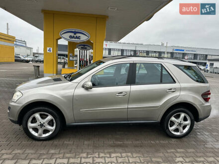 Бежевый Мерседес М-Класс, объемом двигателя 3 л и пробегом 211 тыс. км за 6500 $, фото 1 на Automoto.ua