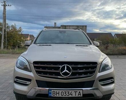 Бежевый Мерседес М-Класс, объемом двигателя 2.99 л и пробегом 268 тыс. км за 20000 $, фото 1 на Automoto.ua