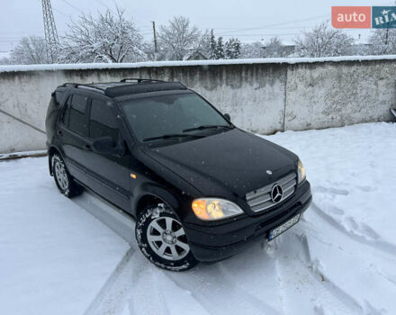 Чорний Мерседес М-Клас, об'ємом двигуна 3.2 л та пробігом 380 тис. км за 4950 $, фото 13 на Automoto.ua