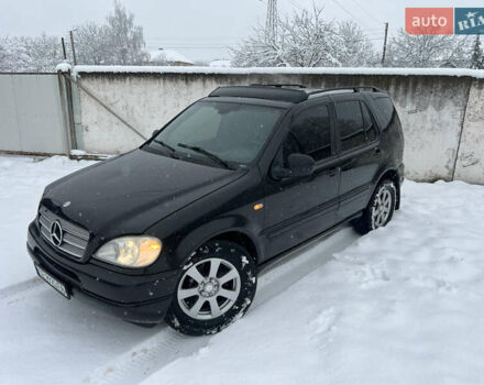 Чорний Мерседес М-Клас, об'ємом двигуна 3.2 л та пробігом 380 тис. км за 4950 $, фото 5 на Automoto.ua