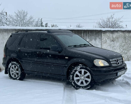 Чорний Мерседес М-Клас, об'ємом двигуна 3.2 л та пробігом 380 тис. км за 4950 $, фото 12 на Automoto.ua