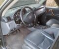 Чорний Мерседес М-Клас, об'ємом двигуна 3.2 л та пробігом 320 тис. км за 3000 $, фото 7 на Automoto.ua