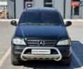 Черный Мерседес М-Класс, объемом двигателя 2.3 л и пробегом 350 тыс. км за 4999 $, фото 1 на Automoto.ua