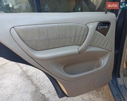 Черный Мерседес М-Класс, объемом двигателя 3.2 л и пробегом 383 тыс. км за 3680 $, фото 13 на Automoto.ua