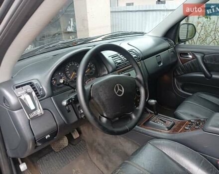 Чорний Мерседес М-Клас, об'ємом двигуна 2.69 л та пробігом 379 тис. км за 6800 $, фото 15 на Automoto.ua