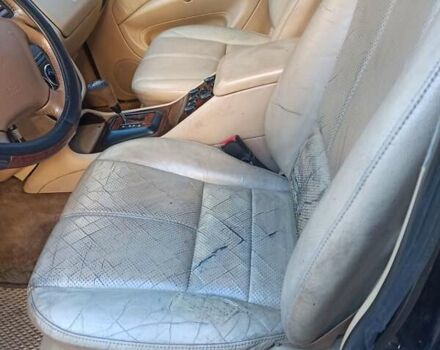 Черный Мерседес М-Класс, объемом двигателя 3.2 л и пробегом 383 тыс. км за 3680 $, фото 12 на Automoto.ua