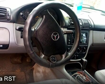 Чорний Мерседес М-Клас, об'ємом двигуна 2.7 л та пробігом 135 тис. км за 6000 $, фото 1 на Automoto.ua