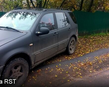 Чорний Мерседес М-Клас, об'ємом двигуна 2.7 л та пробігом 135 тис. км за 6000 $, фото 3 на Automoto.ua