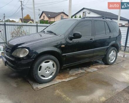 Чорний Мерседес М-Клас, об'ємом двигуна 2.69 л та пробігом 379 тис. км за 6800 $, фото 3 на Automoto.ua