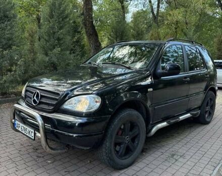 Черный Мерседес М-Класс, объемом двигателя 4.3 л и пробегом 263 тыс. км за 4799 $, фото 6 на Automoto.ua