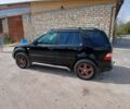 Черный Мерседес М-Класс, объемом двигателя 4.3 л и пробегом 307 тыс. км за 6800 $, фото 5 на Automoto.ua