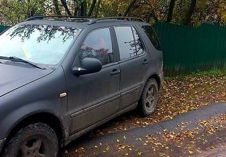 Чорний Мерседес М-Клас, об'ємом двигуна 2.7 л та пробігом 135 тис. км за 6000 $, фото 2 на Automoto.ua