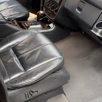 Черный Мерседес М-Класс, объемом двигателя 4.3 л и пробегом 380 тыс. км за 8200 $, фото 11 на Automoto.ua