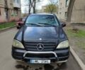 Черный Мерседес М-Класс, объемом двигателя 2.7 л и пробегом 320 тыс. км за 4500 $, фото 1 на Automoto.ua