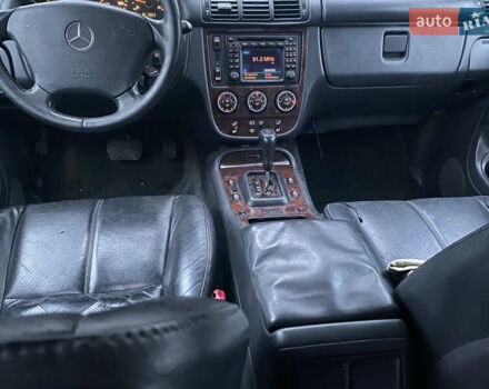 Черный Мерседес М-Класс, объемом двигателя 2.69 л и пробегом 268 тыс. км за 4800 $, фото 2 на Automoto.ua