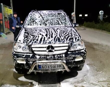 Черный Мерседес М-Класс, объемом двигателя 2.69 л и пробегом 355 тыс. км за 8000 $, фото 30 на Automoto.ua