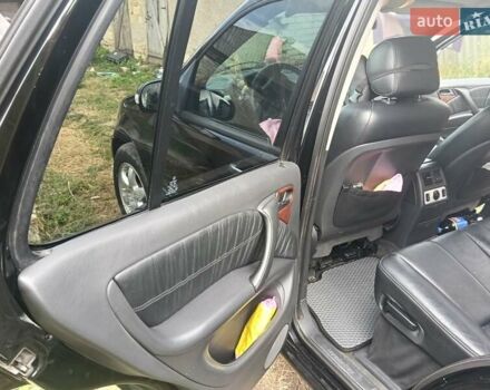 Чорний Мерседес М-Клас, об'ємом двигуна 4 л та пробігом 233 тис. км за 5200 $, фото 1 на Automoto.ua