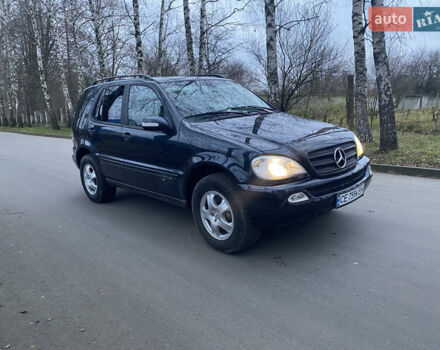 Черный Мерседес М-Класс, объемом двигателя 2.69 л и пробегом 268 тыс. км за 4800 $, фото 5 на Automoto.ua