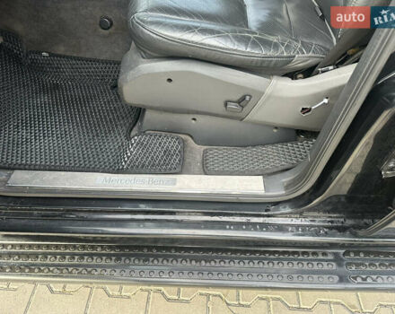 Черный Мерседес М-Класс, объемом двигателя 3.72 л и пробегом 300 тыс. км за 7700 $, фото 14 на Automoto.ua