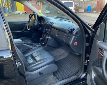 Мерседес М-Класс 2003 в Бориславе на Automoto.ua Черный Мерседес М-Класс, объемом двигателя 3.7 л и пробегом 270 тыс. км за 6500 $, фото 12 на Automoto.ua