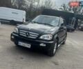 Чорний Мерседес М-Клас, об'ємом двигуна 3.72 л та пробігом 198 тис. км за 7300 $, фото 1 на Automoto.ua