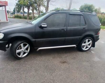 Черный Мерседес М-Класс, объемом двигателя 3.2 л и пробегом 400 тыс. км за 5800 $, фото 7 на Automoto.ua