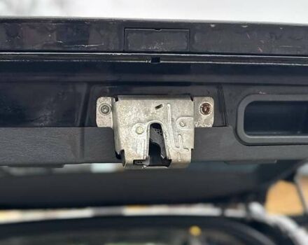 Черный Мерседес М-Класс, объемом двигателя 2.7 л и пробегом 382 тыс. км за 4900 $, фото 10 на Automoto.ua