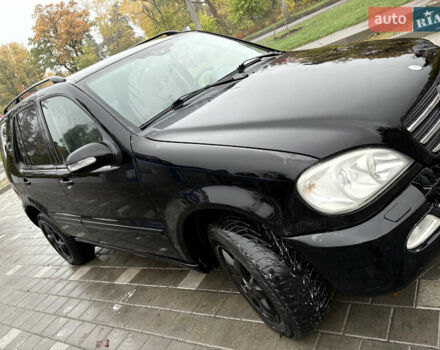 Черный Мерседес М-Класс, объемом двигателя 3.5 л и пробегом 230 тыс. км за 7500 $, фото 15 на Automoto.ua