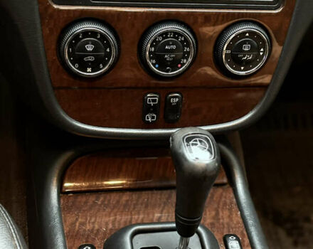 Черный Мерседес М-Класс, объемом двигателя 3.5 л и пробегом 230 тыс. км за 7500 $, фото 10 на Automoto.ua