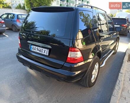 Черный Мерседес М-Класс, объемом двигателя 3.7 л и пробегом 350 тыс. км за 5950 $, фото 11 на Automoto.ua