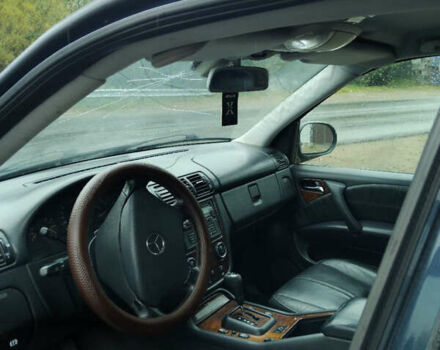 Черный Мерседес М-Класс, объемом двигателя 2.69 л и пробегом 320 тыс. км за 7000 $, фото 6 на Automoto.ua